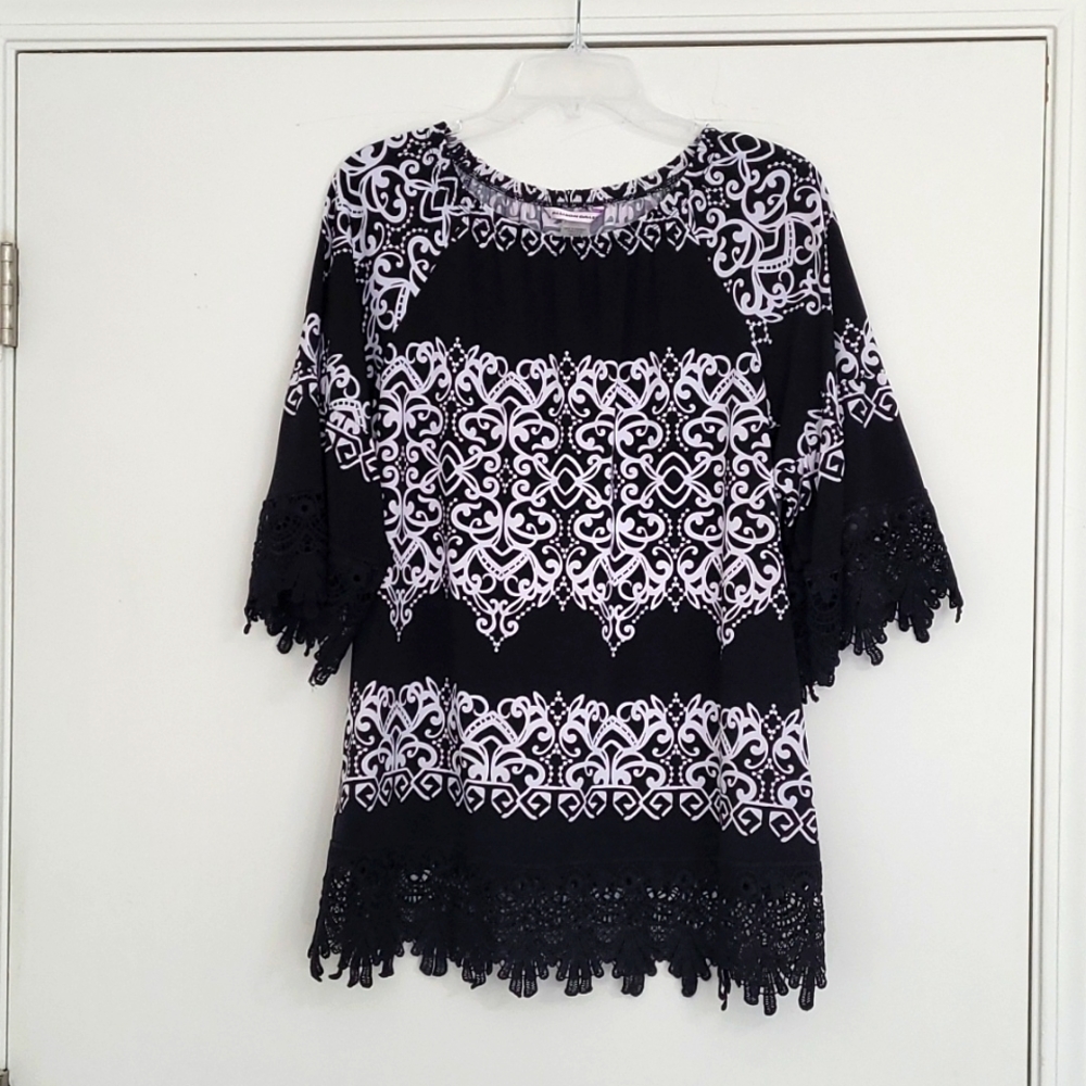Alison Daley Blk/Wht Print Medium Top